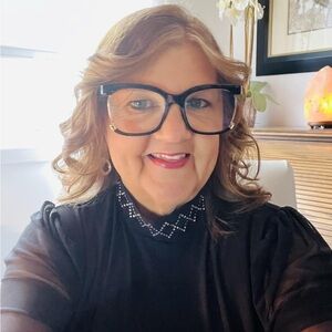 $6 & up Think spring wardrobe with pants, tops and handmade accessories